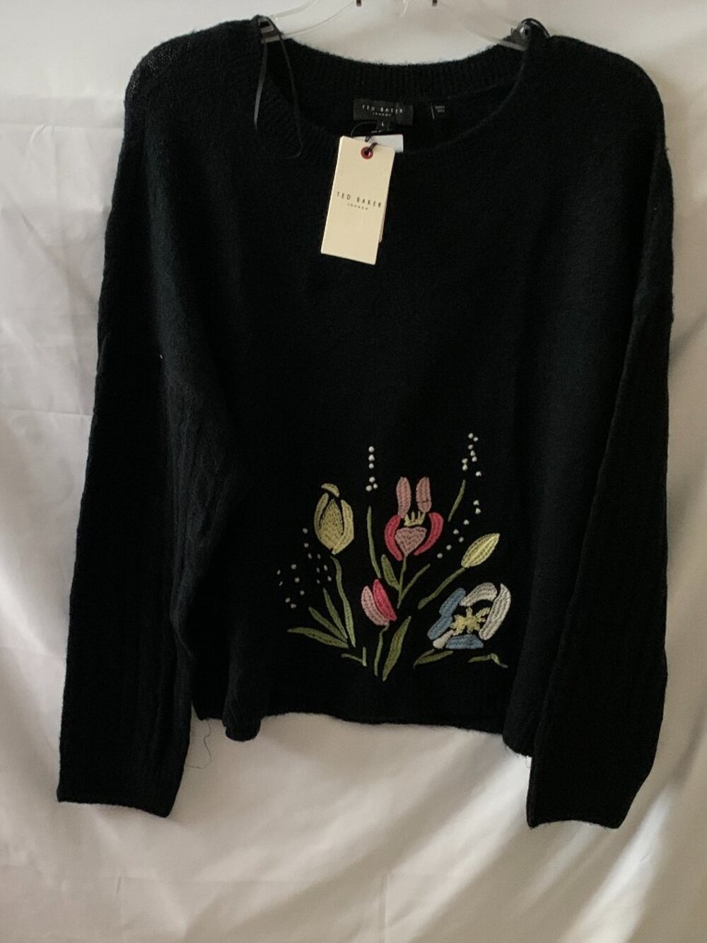 TED BAKER LONDON Floral Embroidered Cable Knit Sweater in Black Sz LARGE